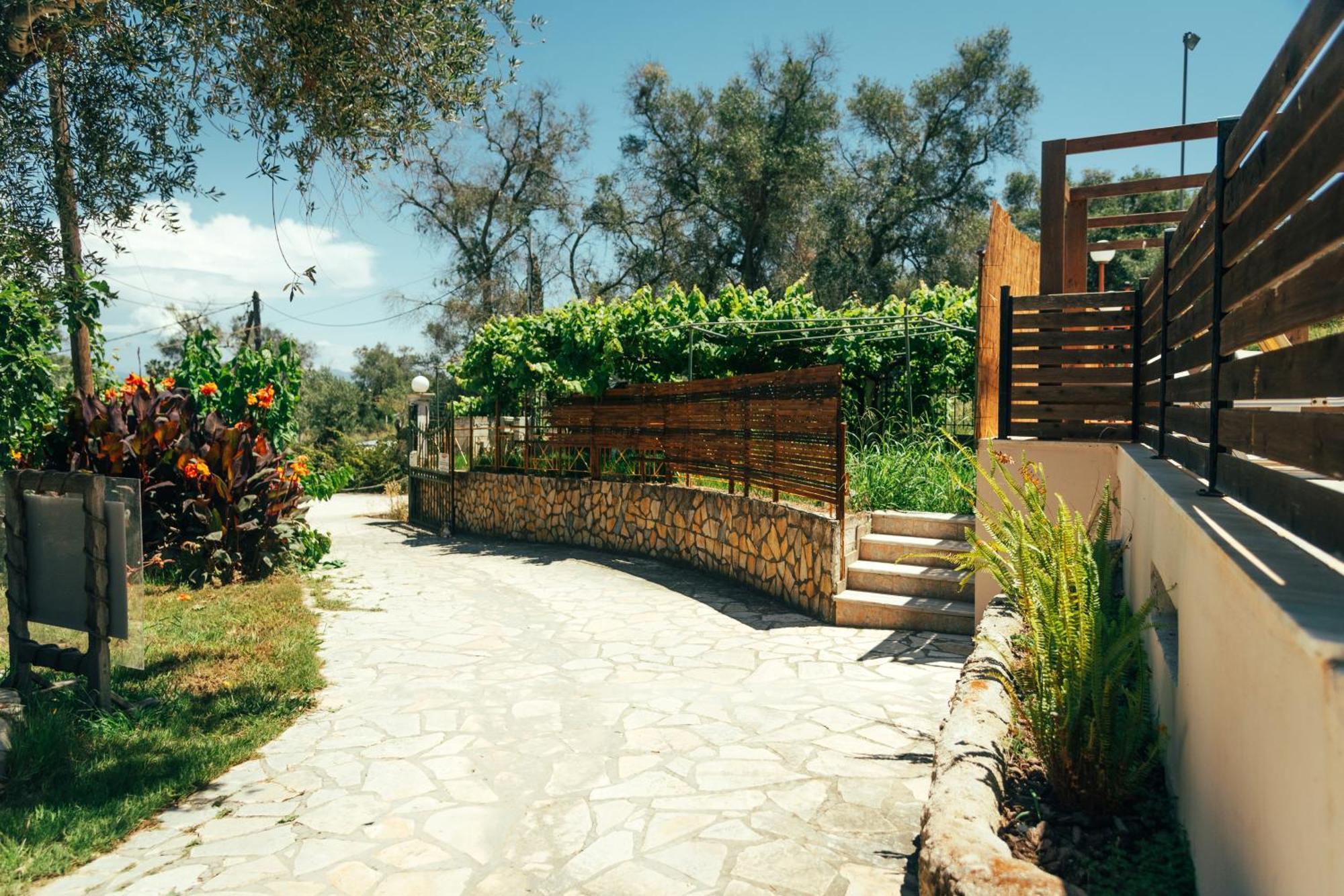 Aparthotel Kalypso Studio Resorts