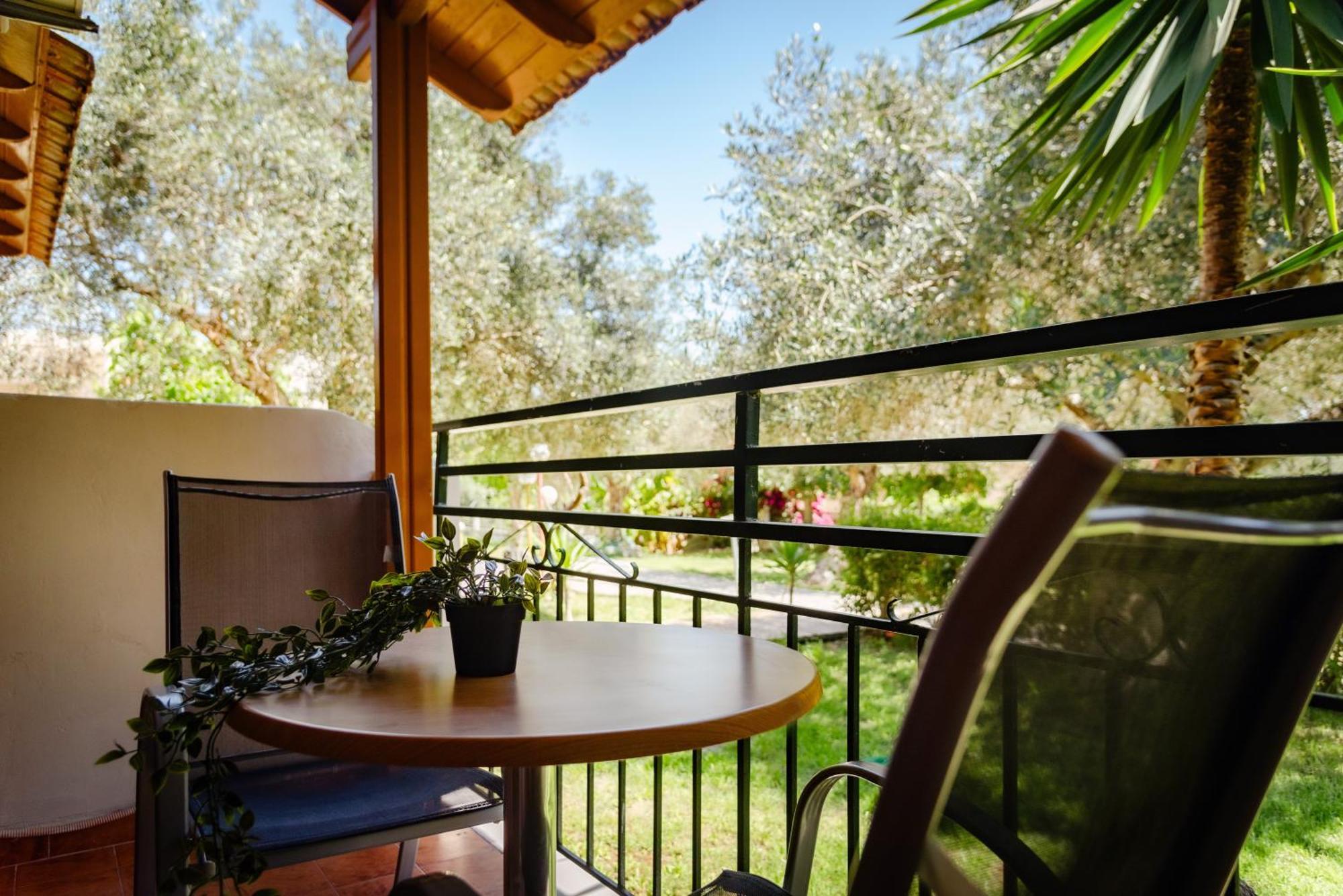 Aparthotel Kalypso Studio Resorts